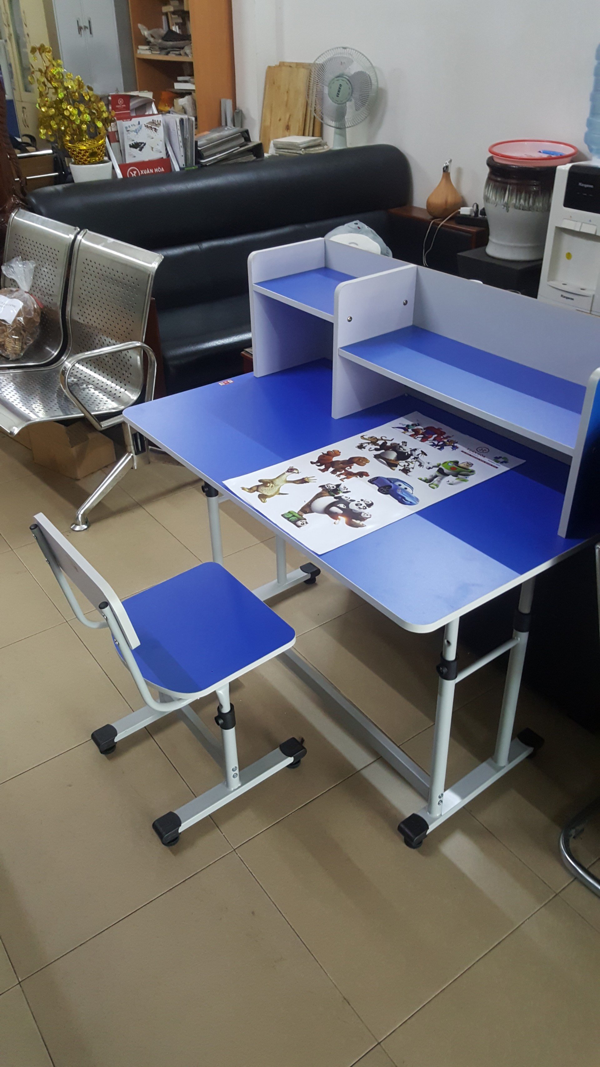 Bàn ghế học sinh liền giá BHS-13-07 màu Xanh